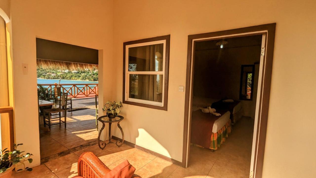 Отель Sunset Lane Laborie Экстерьер фото
